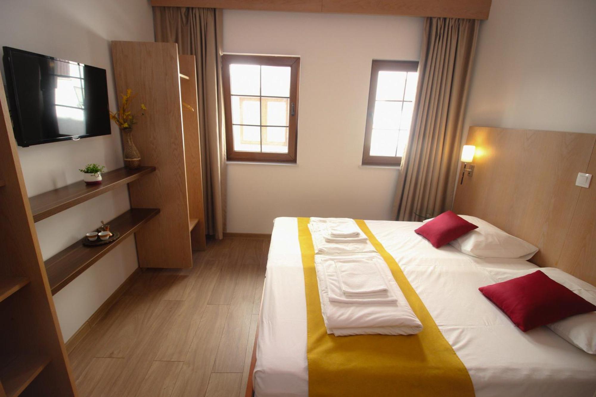 Villa Deny Mostar - With Free Parking Eksteriør bilde